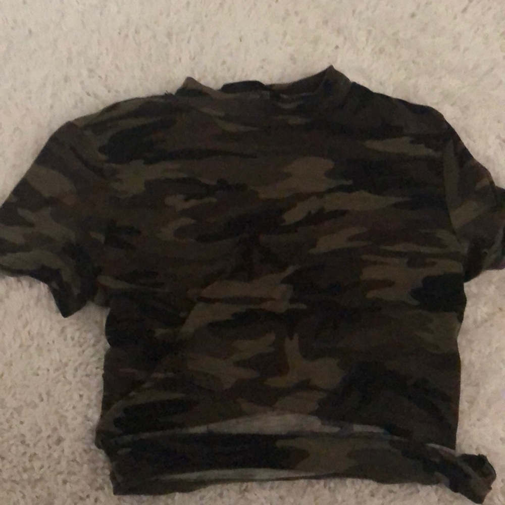 Crop top